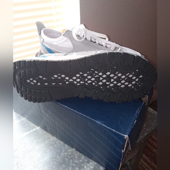 Reebok Classic Legacy size 9 with box 📦 - Picture 3 of 3